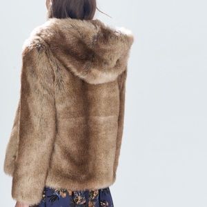 Zara faux fur hooded jacket - Sz M